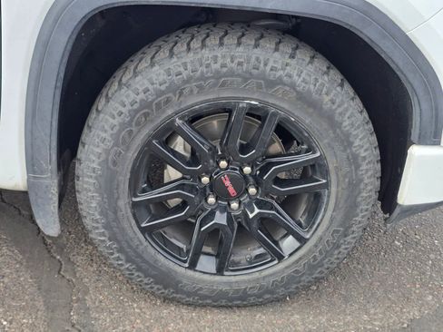 Used 2020 GMC Sierra 1500 Elevation RWD image 10