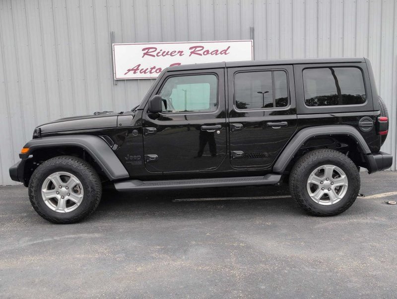 Used 2021 Jeep Wrangler Unlimited Sport AWD/4WD image 13