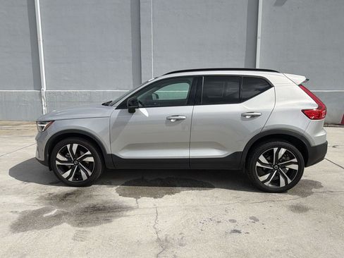 Used 2023 Volvo XC40 B4 Plus w/ Protection Package Premier FWD image 2