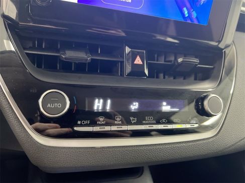 Used 2024 Toyota Corolla LE image 17