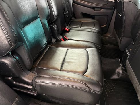 Used 2016 Ford Explorer XLT w/ Equipment Group 202A image 19