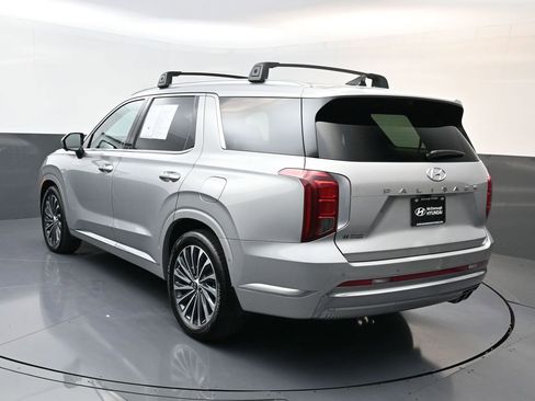 Used 2023 Hyundai Palisade Calligraphy image 5