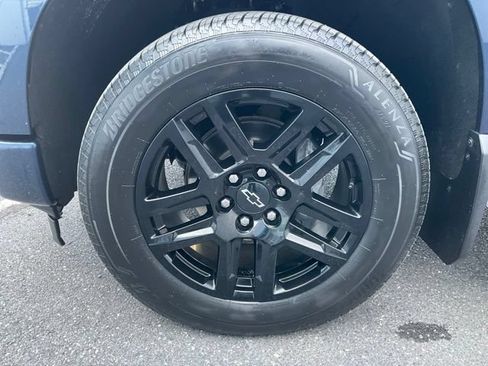 Used 2023 Chevrolet Silverado 1500 Custom AWD/4WD image 18