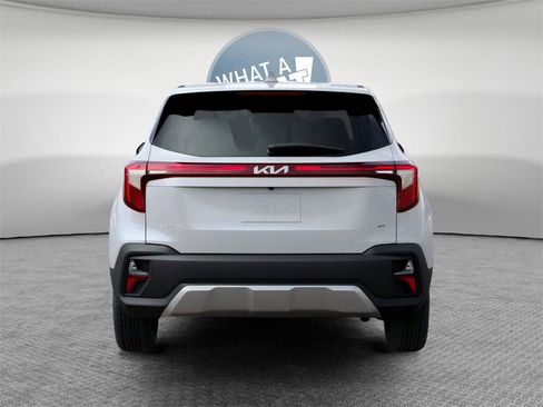 New 2026 Kia Seltos LX image 5