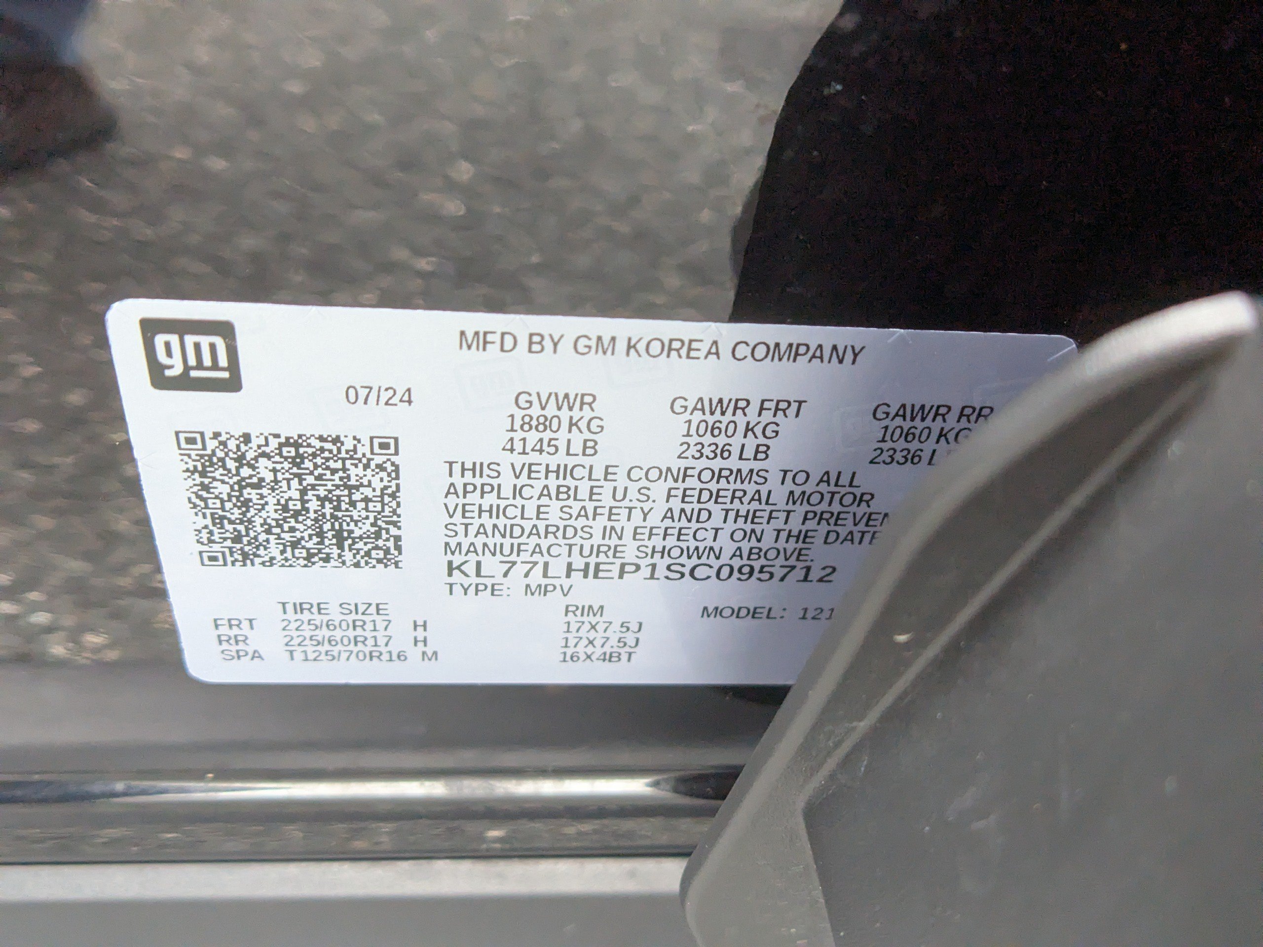 Used 2025 Chevrolet Trax LT FWD image 17