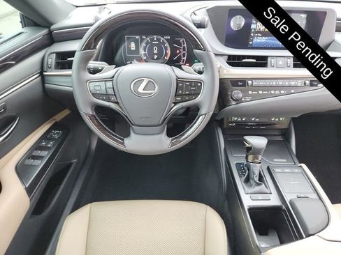 Used 2020 Lexus ES 350 w/ Premium Package image 13