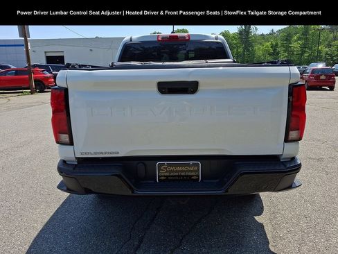 Used 2023 Chevrolet Colorado Z71 w/ Z71 Convenience Package 2 AWD/4WD image 6