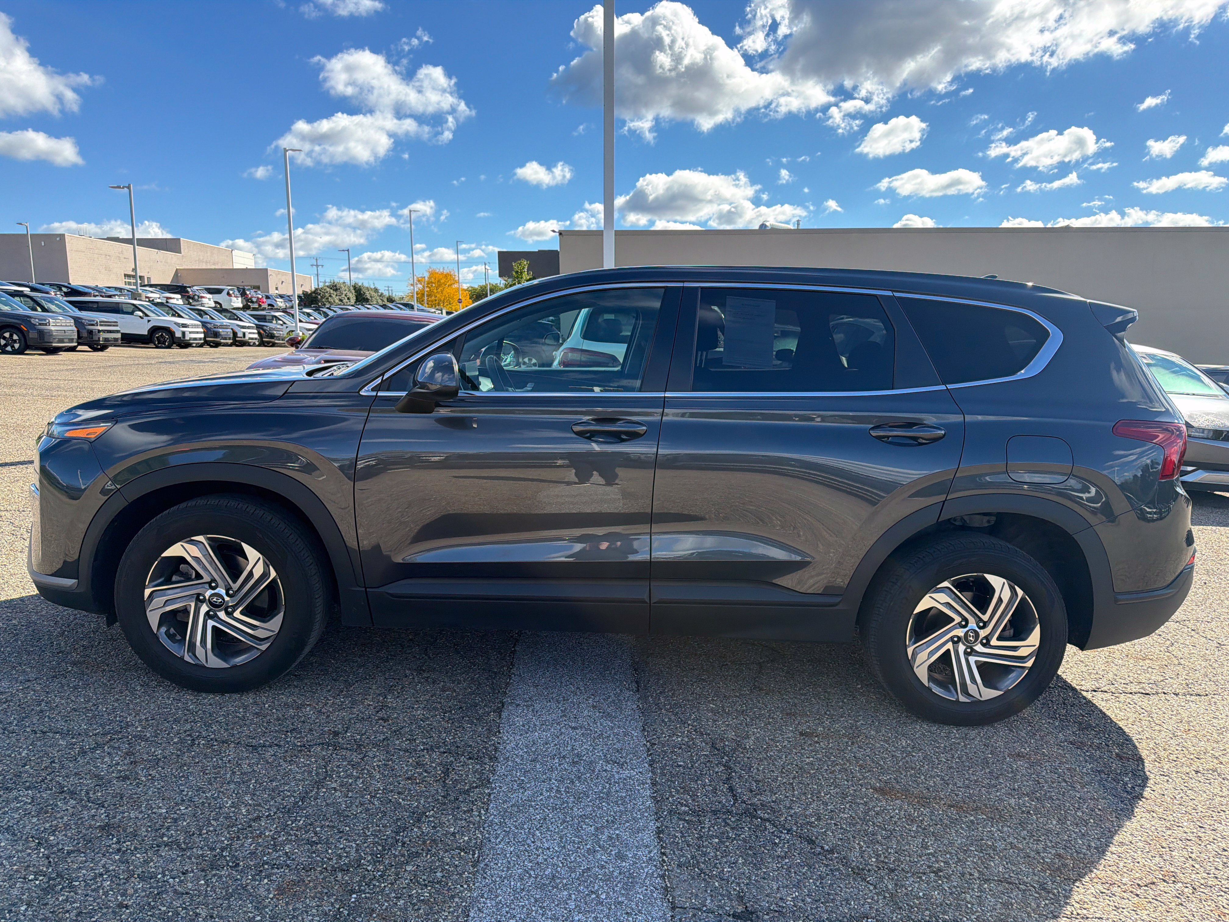 Certified 2023 Hyundai Santa Fe SE FWD image 8