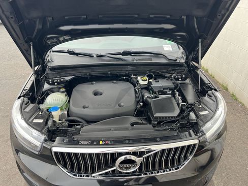 Used 2019 Volvo XC40 T5 Inscription image 28