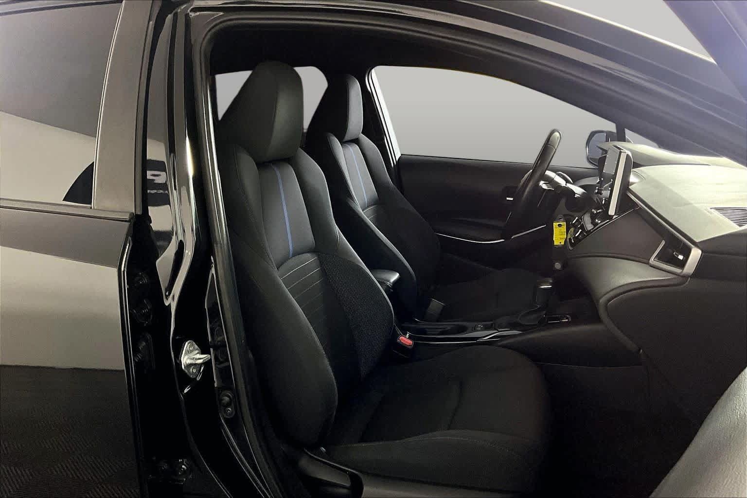 Used 2021 Toyota Corolla SE FWD image 8