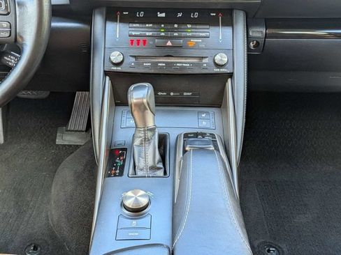 Used 2017 Lexus IS 300 AWD w/ Navigation System Package image 18