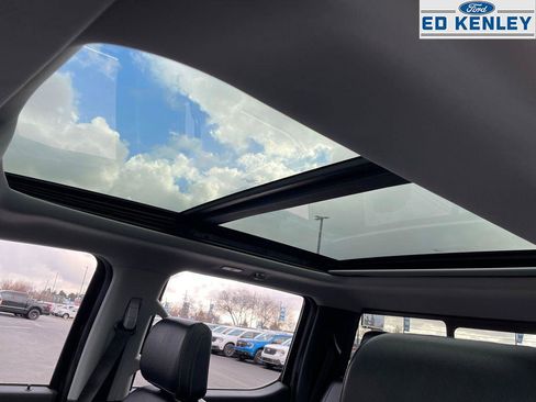 Used 2022 Ford F150 Lariat image 5