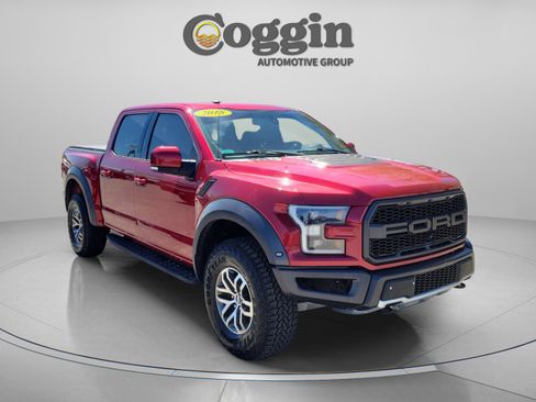 Used 2018 Ford F150 Raptor w/ Equipment Group 802A Luxury image 4