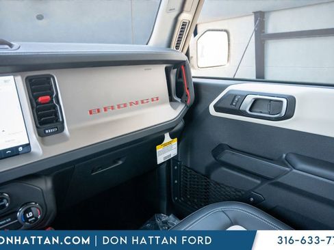 New 2026 Ford Bronco Outer Banks w/ Sasquatch Package AWD/4WD image 13