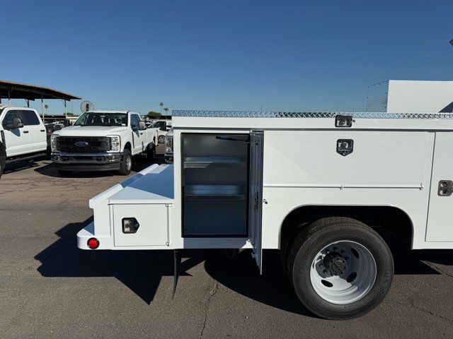 New 2026 Ford F550 4x4 SuperCab Super Duty image 10