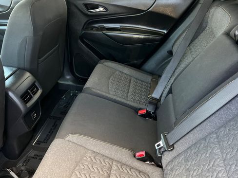 Used 2023 Chevrolet Equinox LT FWD image 5