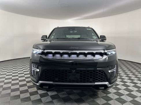 New 2026 Jeep Grand Wagoneer Limited image 11