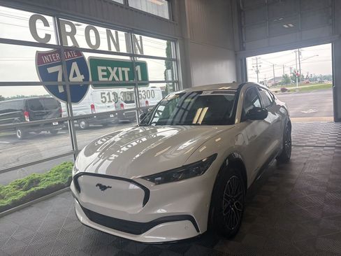 Used 2024 Ford Mustang Mach-E Premium image 3