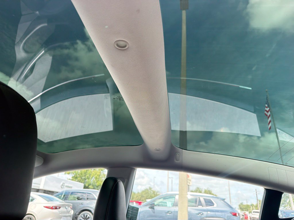 Used 2024 Tesla Model 3 Standard Range RWD image 11