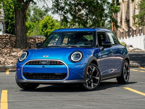 Certified 2025 MINI Cooper S image 1