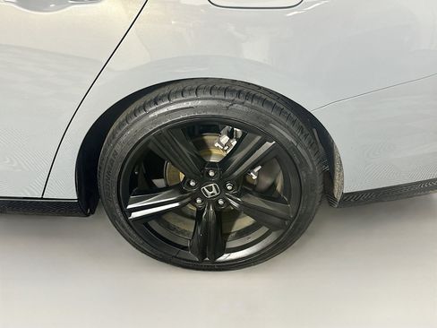 Used 2025 Honda Accord Sport image 11