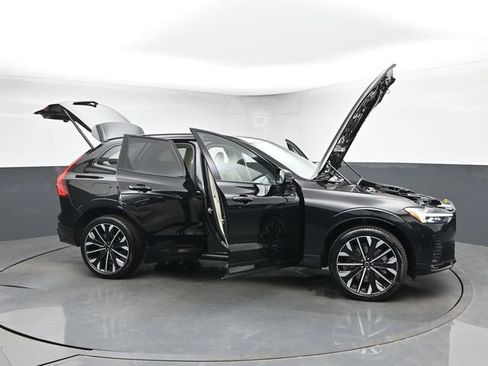 New 2026 Volvo XC60 B5 Ultra w/ Protection Package Premier AWD/4WD image 46
