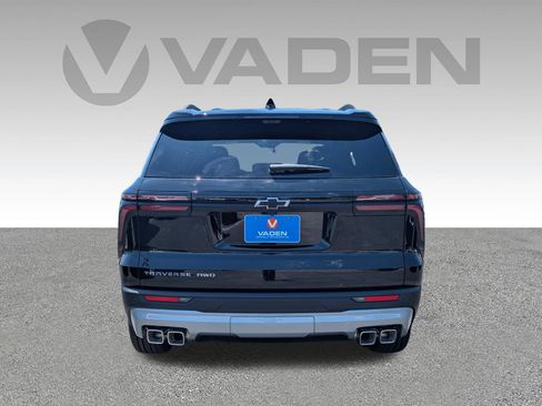 New 2026 Chevrolet Traverse LT w/ Driver Confidence Package AWD/4WD image 29