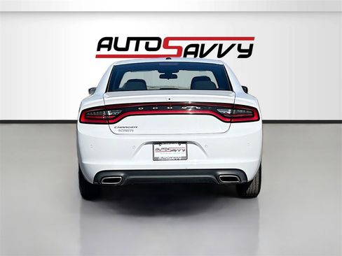 Used 2022 Dodge Charger SXT image 6