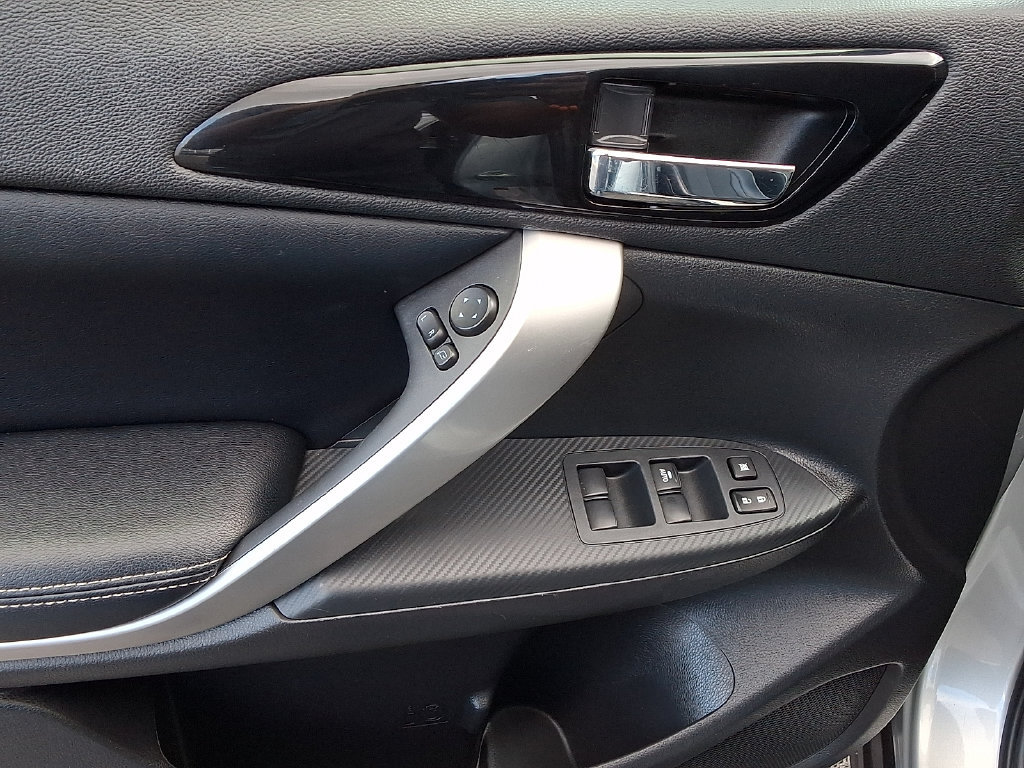 Used 2024 Mitsubishi Eclipse Cross SE AWD/4WD image 13