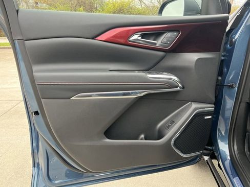 New 2026 Chevrolet Traverse RS w/ LPO, Floor Liner Package image 23