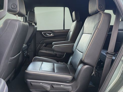 Used 2024 Chevrolet Tahoe Premier AWD/4WD image 19