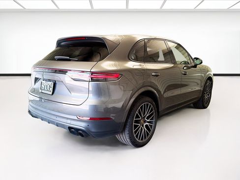 Used 2020 Porsche Cayenne AWD/4WD image 4