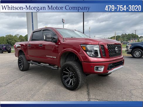 Used 2019 Nissan Titan PRO-4X w/ Pro-4x Convenience Package image 4