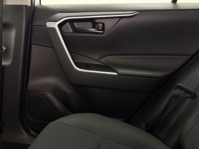 Used 2025 Toyota RAV4 LE FWD image 33