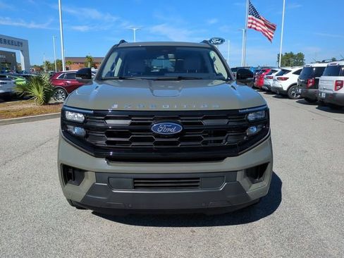 Used 2025 Ford Expedition Max Active image 9