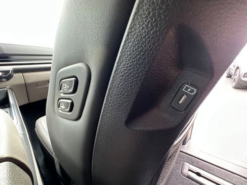 New 2026 Kia Carnival EX FWD image 20