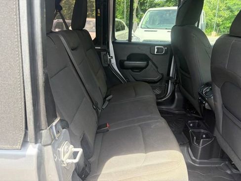 Used 2018 Jeep Wrangler Unlimited Sport S AWD/4WD image 22