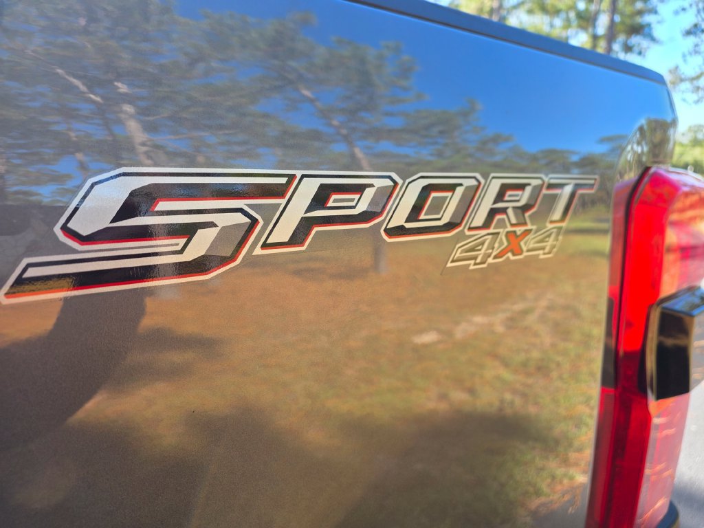 Used 2024 Ford F250 Lariat w/ Lariat Ultimate Package AWD/4WD image 12
