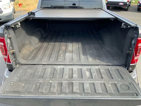 Used 2020 RAM 1500 Laramie AWD/4WD image 30