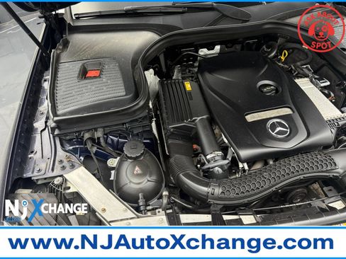 Used 2018 Mercedes-Benz GLC 300 4MATIC image 37