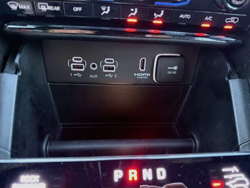 Used 2024 Jeep Grand Cherokee Trailhawk AWD/4WD image 30