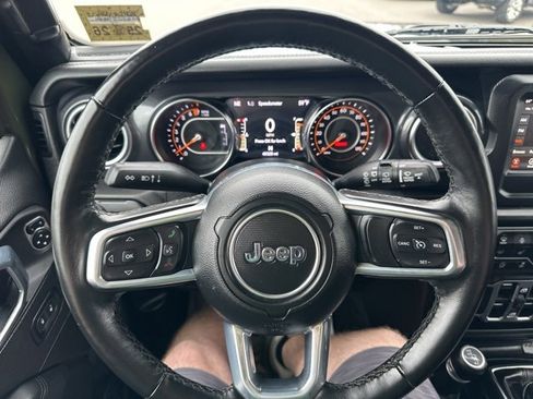 Used 2021 Jeep Wrangler Unlimited Sahara image 20