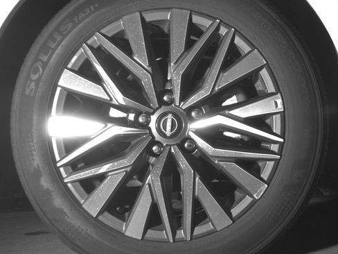 Used 2025 Nissan Altima 2.5 SV FWD image 13