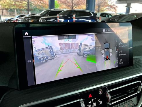 Used 2025 BMW X4 xDrive30i w/ Premium Package image 26