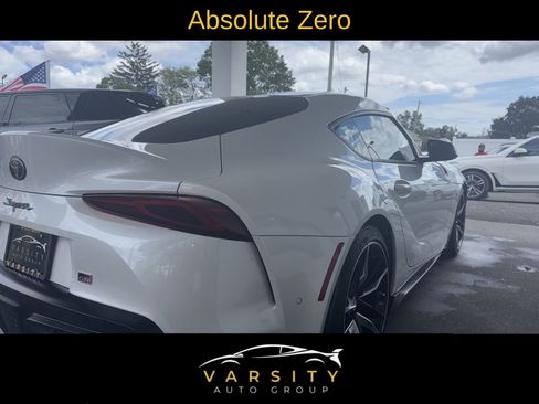 Used 2022 Toyota Supra Premium w/ Driver Assist Package image 4