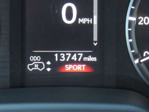 Used 2022 Lexus GX 460 Luxury image 46