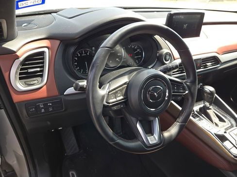 Used 2019 MAZDA CX-9 Signature image 8