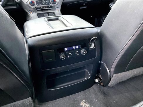 Used 2019 GMC Yukon XL SLT image 30