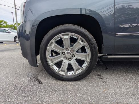 Used 2019 GMC Yukon Denali w/ Open Road Package AWD/4WD image 11