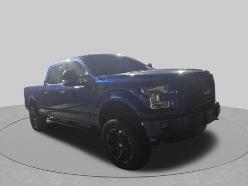 Used 2015 Ford F150 XLT w/ Equipment Group 301A Mid AWD/4WD image 4